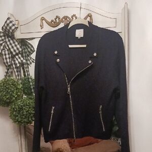 Gorgeous! Sioni ⚜️ Black Knit Jacket with Silver Accents